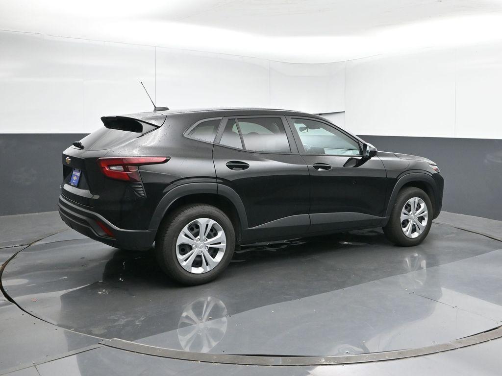 used 2025 Chevrolet Trax car, priced at $20,991