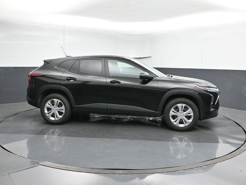 used 2025 Chevrolet Trax car, priced at $20,991