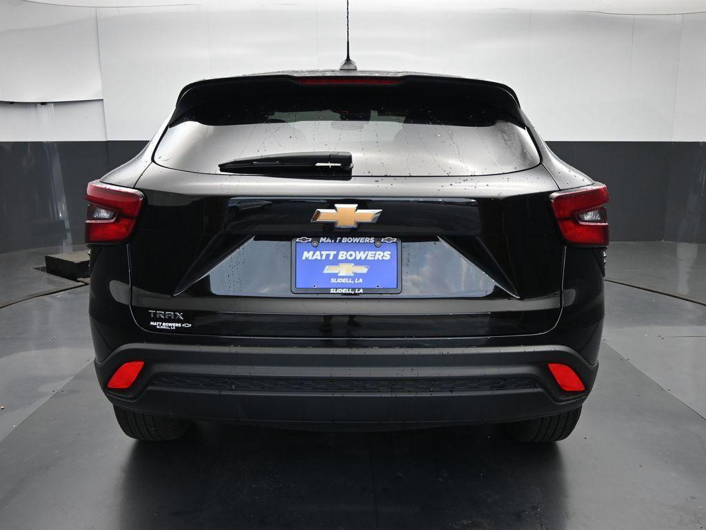 used 2025 Chevrolet Trax car, priced at $20,991