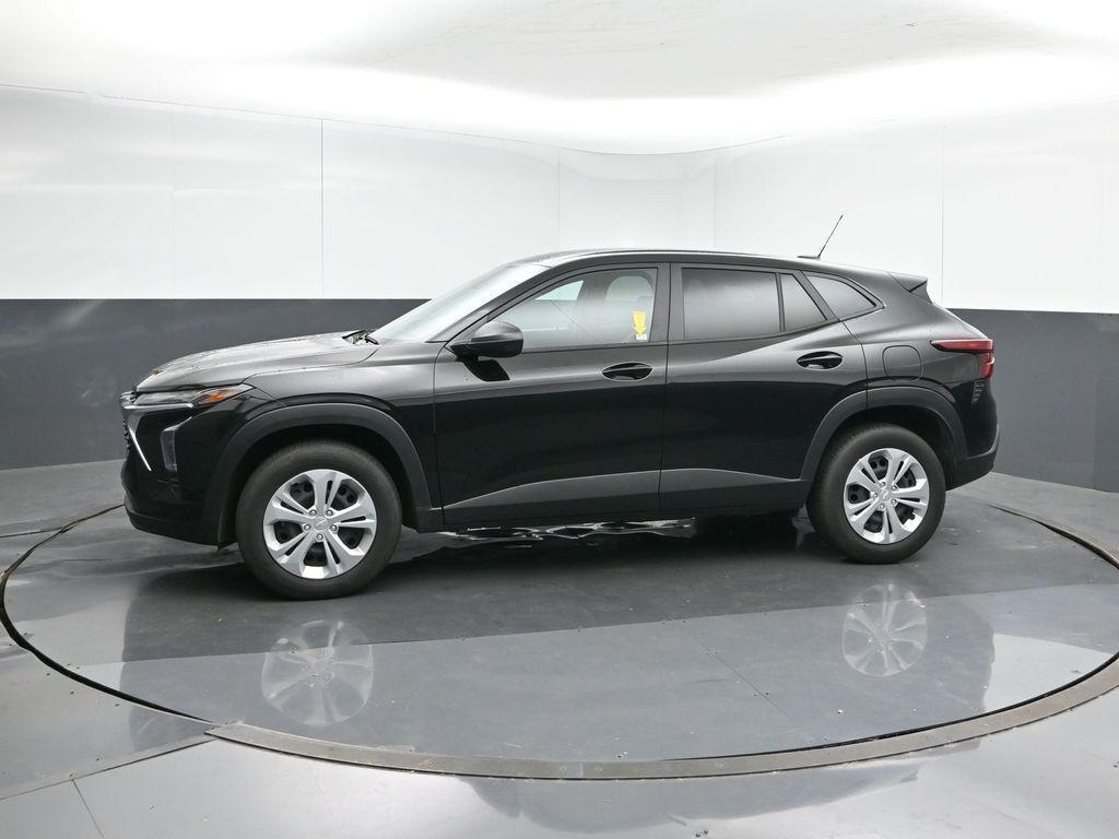 used 2025 Chevrolet Trax car, priced at $20,991