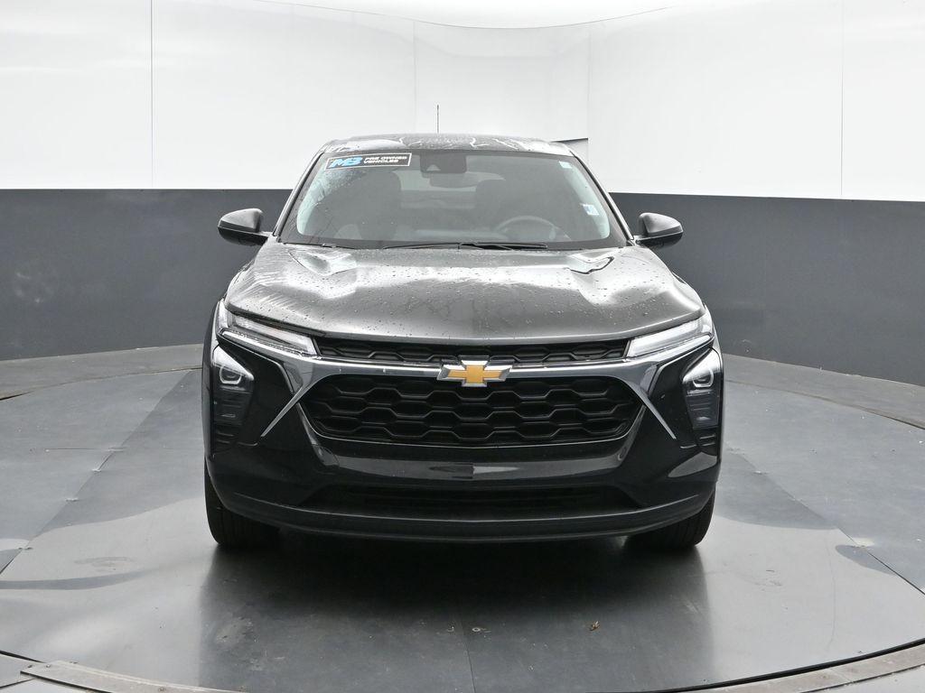 used 2025 Chevrolet Trax car, priced at $20,991