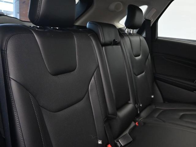 used 2020 Ford Edge car