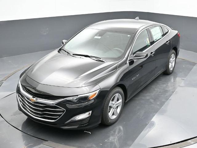 new 2025 Chevrolet Malibu car