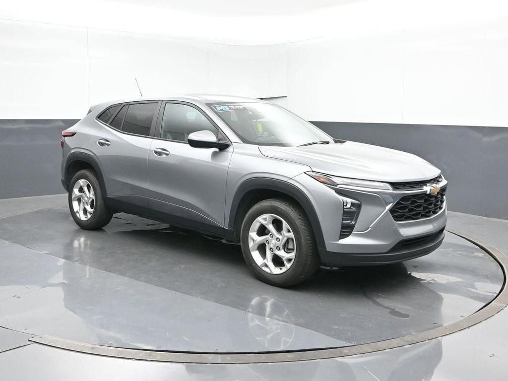 used 2024 Chevrolet Trax car, priced at $21,800