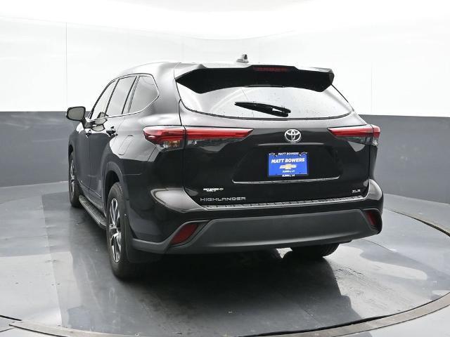 used 2022 Toyota Highlander car, priced at $34,991