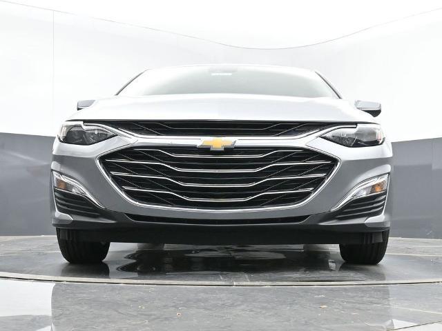 new 2025 Chevrolet Malibu car