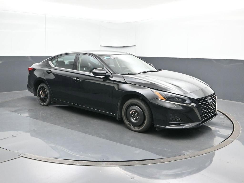 used 2025 Nissan Altima car, priced at $24,991