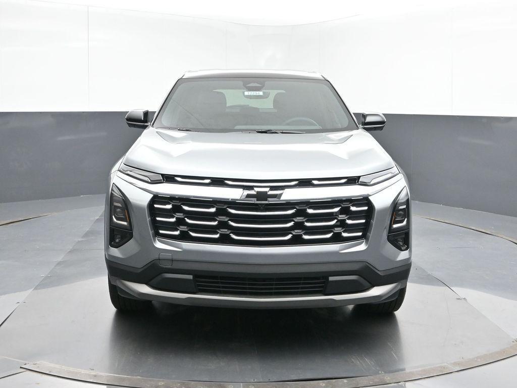 new 2026 Chevrolet Equinox car, priced at $30,325