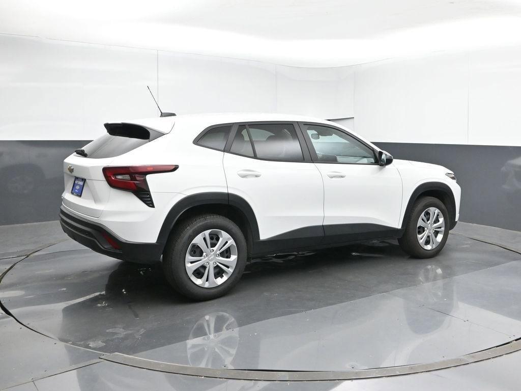 used 2025 Chevrolet Trax car, priced at $19,990