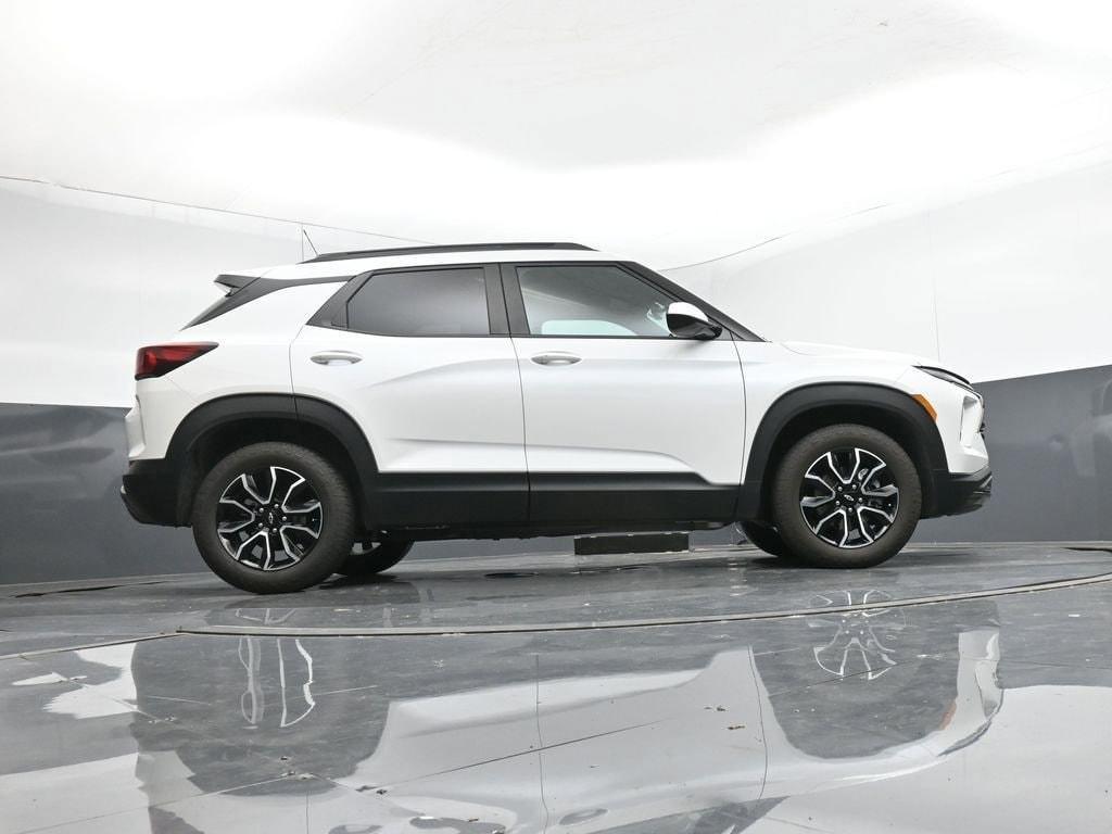 new 2025 Chevrolet TrailBlazer car, priced at $29,255