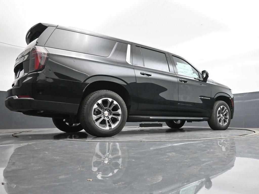new 2025 Chevrolet Suburban car, priced at $65,660