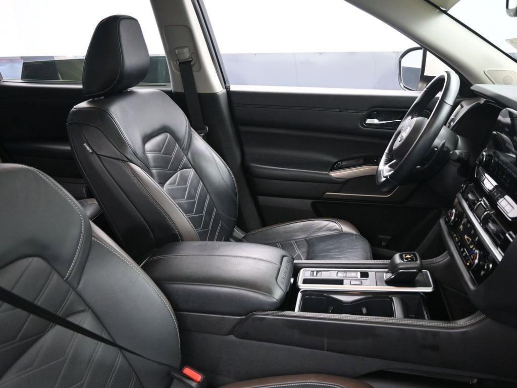 used 2022 Nissan Pathfinder car, priced at $32,177