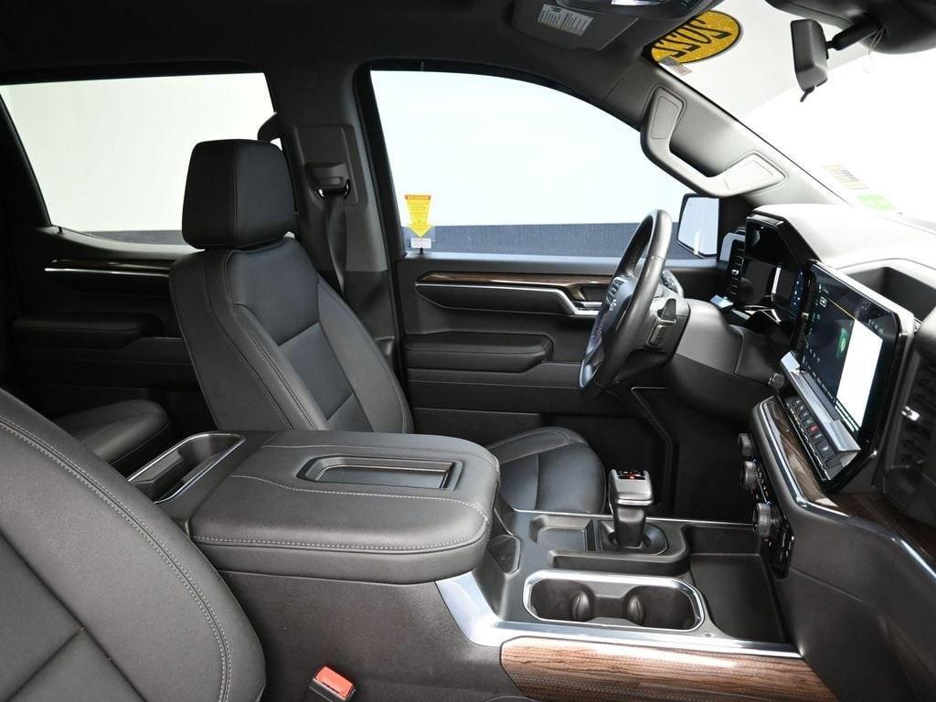 used 2022 Chevrolet Silverado 1500 car, priced at $35,991