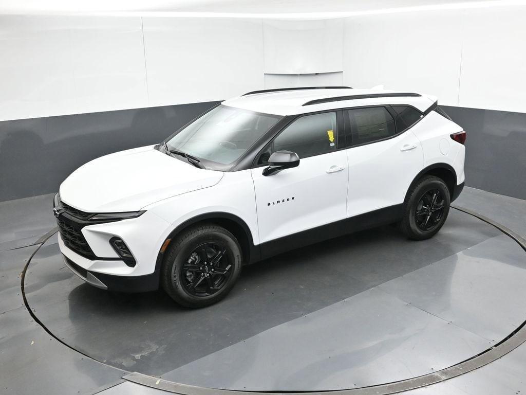 new 2026 Chevrolet Blazer car
