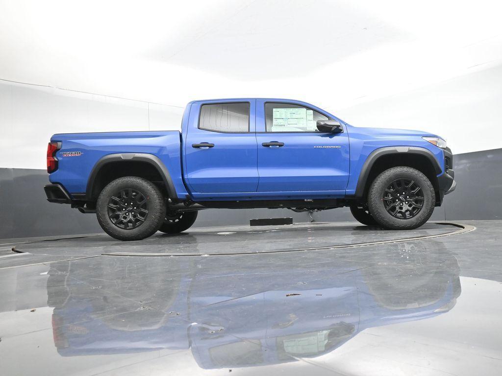 new 2025 Chevrolet Colorado car, priced at $45,235