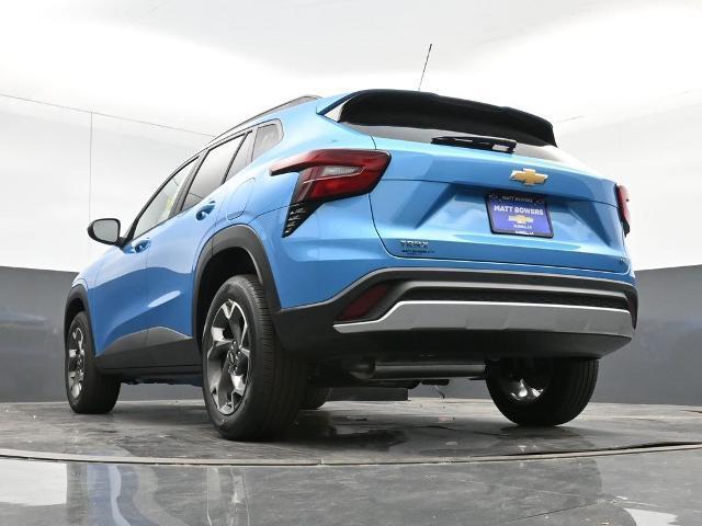 new 2025 Chevrolet Trax car