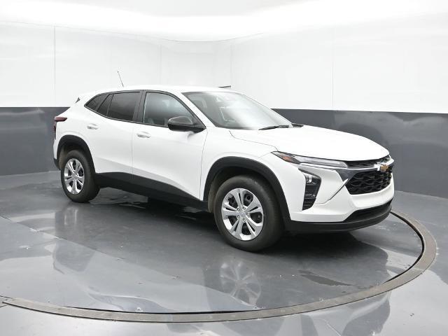 used 2025 Chevrolet Trax car, priced at $22,491