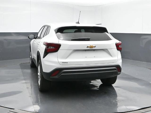 used 2025 Chevrolet Trax car, priced at $22,491