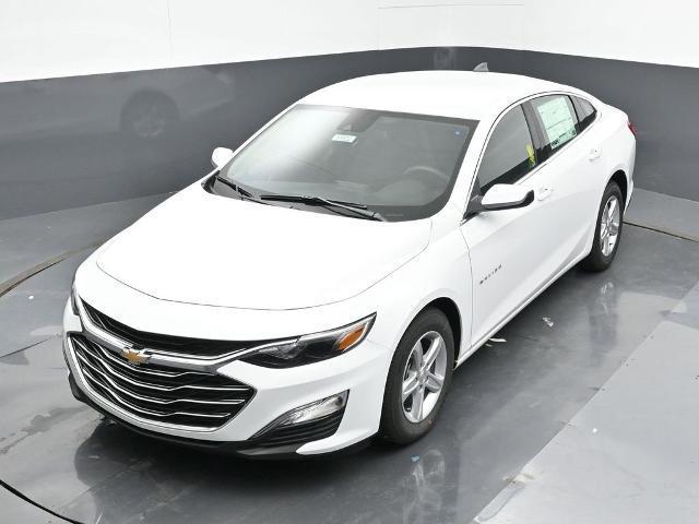 new 2025 Chevrolet Malibu car