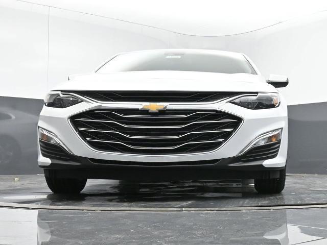 new 2025 Chevrolet Malibu car