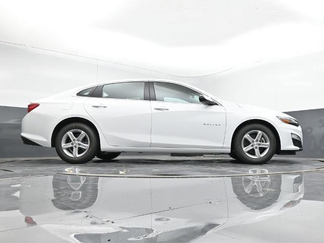 new 2025 Chevrolet Malibu car