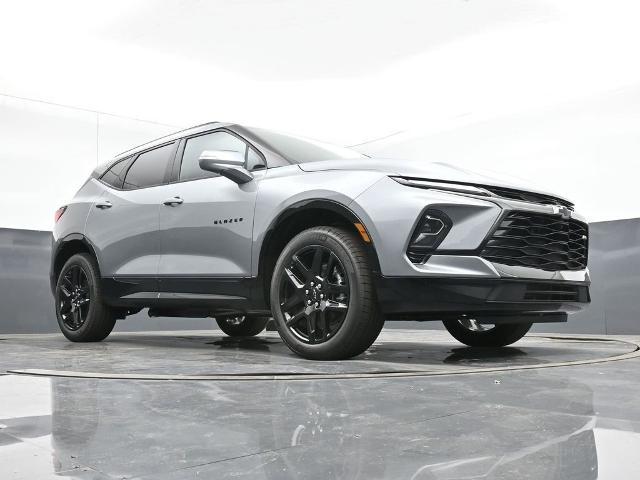 new 2025 Chevrolet Blazer car