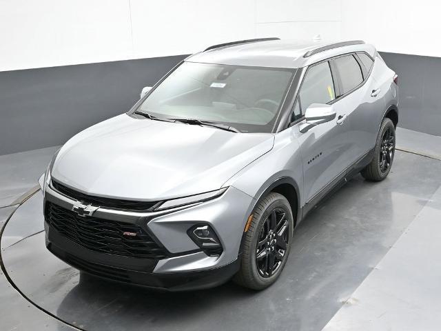 new 2025 Chevrolet Blazer car