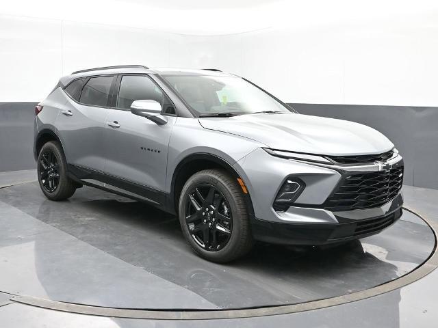 new 2025 Chevrolet Blazer car