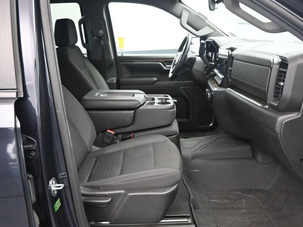 used 2024 Chevrolet Silverado 1500 car, priced at $32,489