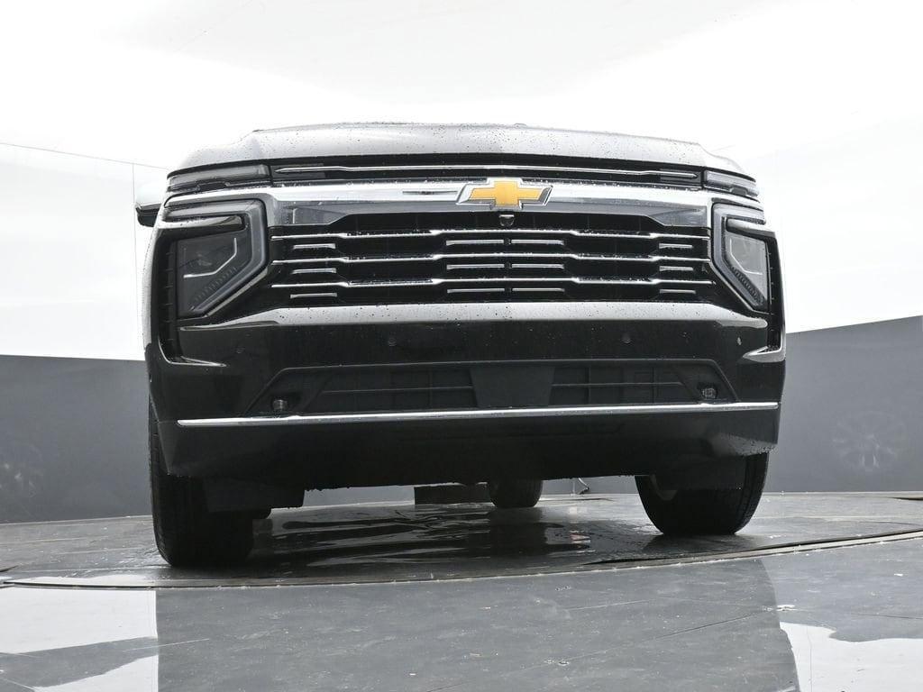 new 2025 Chevrolet Suburban car, priced at $71,190