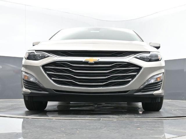 new 2025 Chevrolet Malibu car