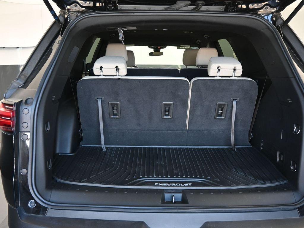 used 2023 Chevrolet Traverse car, priced at $25,991
