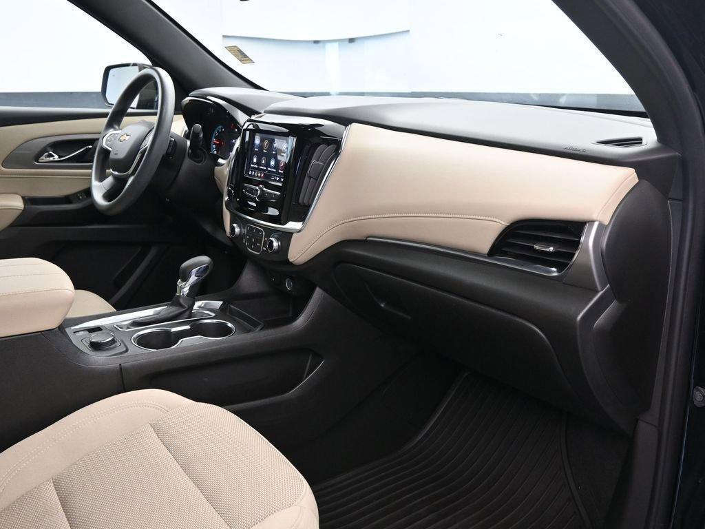 used 2023 Chevrolet Traverse car, priced at $25,991