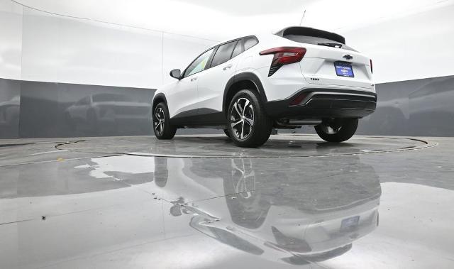 new 2025 Chevrolet Trax car