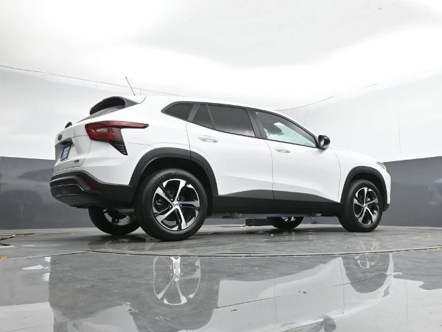 new 2025 Chevrolet Trax car