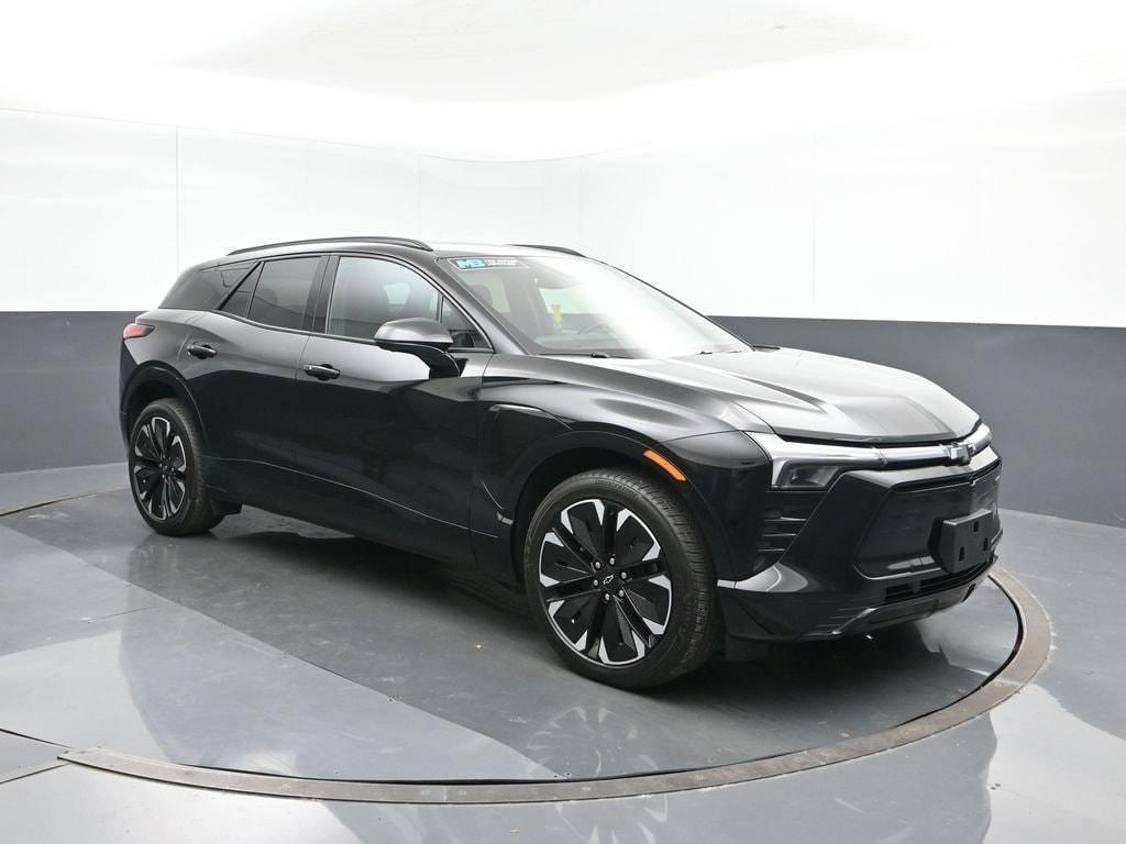 used 2025 Chevrolet Blazer EV car, priced at $32,991