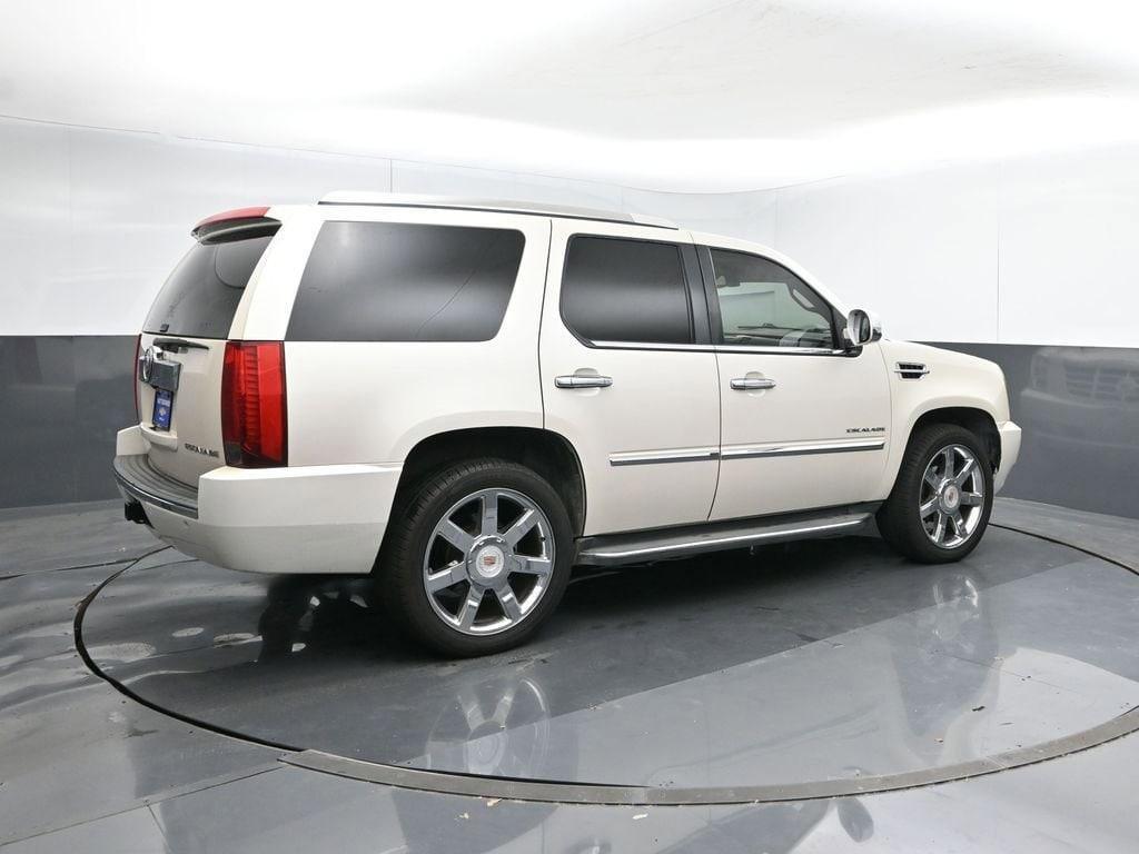 used 2013 Cadillac Escalade car, priced at $12,991