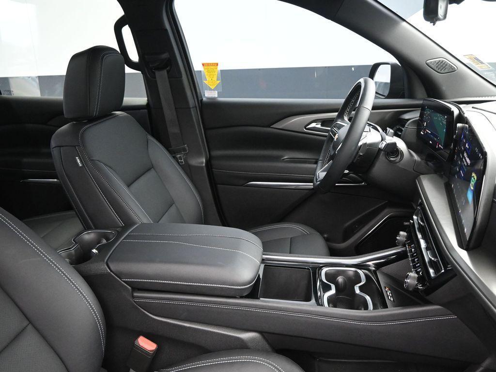 used 2026 Chevrolet Traverse car