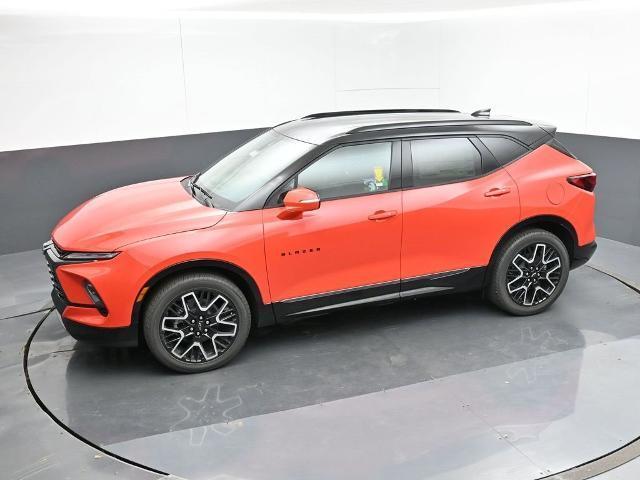 new 2025 Chevrolet Blazer car