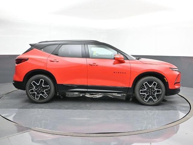 new 2025 Chevrolet Blazer car, priced at $44,070