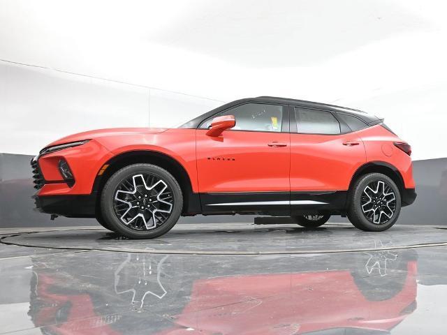 new 2025 Chevrolet Blazer car