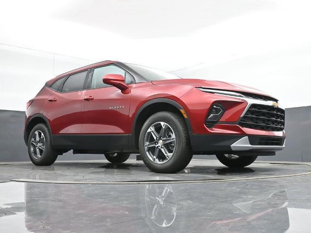 new 2025 Chevrolet Blazer car, priced at $33,580