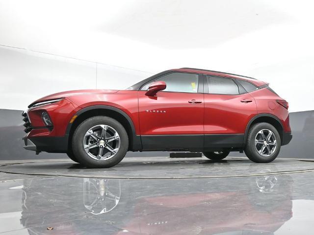 new 2025 Chevrolet Blazer car, priced at $33,580