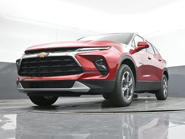 new 2025 Chevrolet Blazer car, priced at $33,580