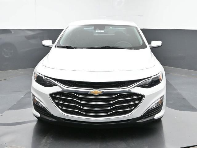 new 2025 Chevrolet Malibu car