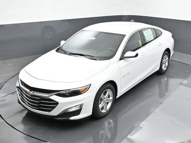 new 2025 Chevrolet Malibu car