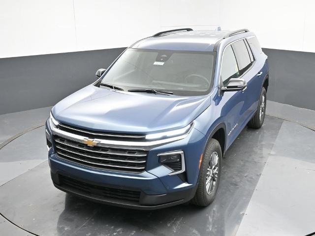 new 2025 Chevrolet Traverse car