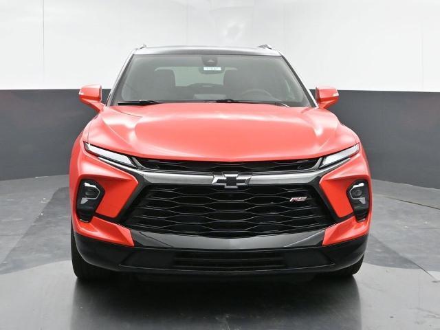 new 2025 Chevrolet Blazer car