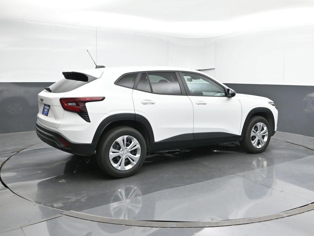 used 2025 Chevrolet Trax car, priced at $19,990