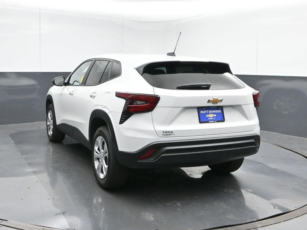 used 2025 Chevrolet Trax car, priced at $19,990